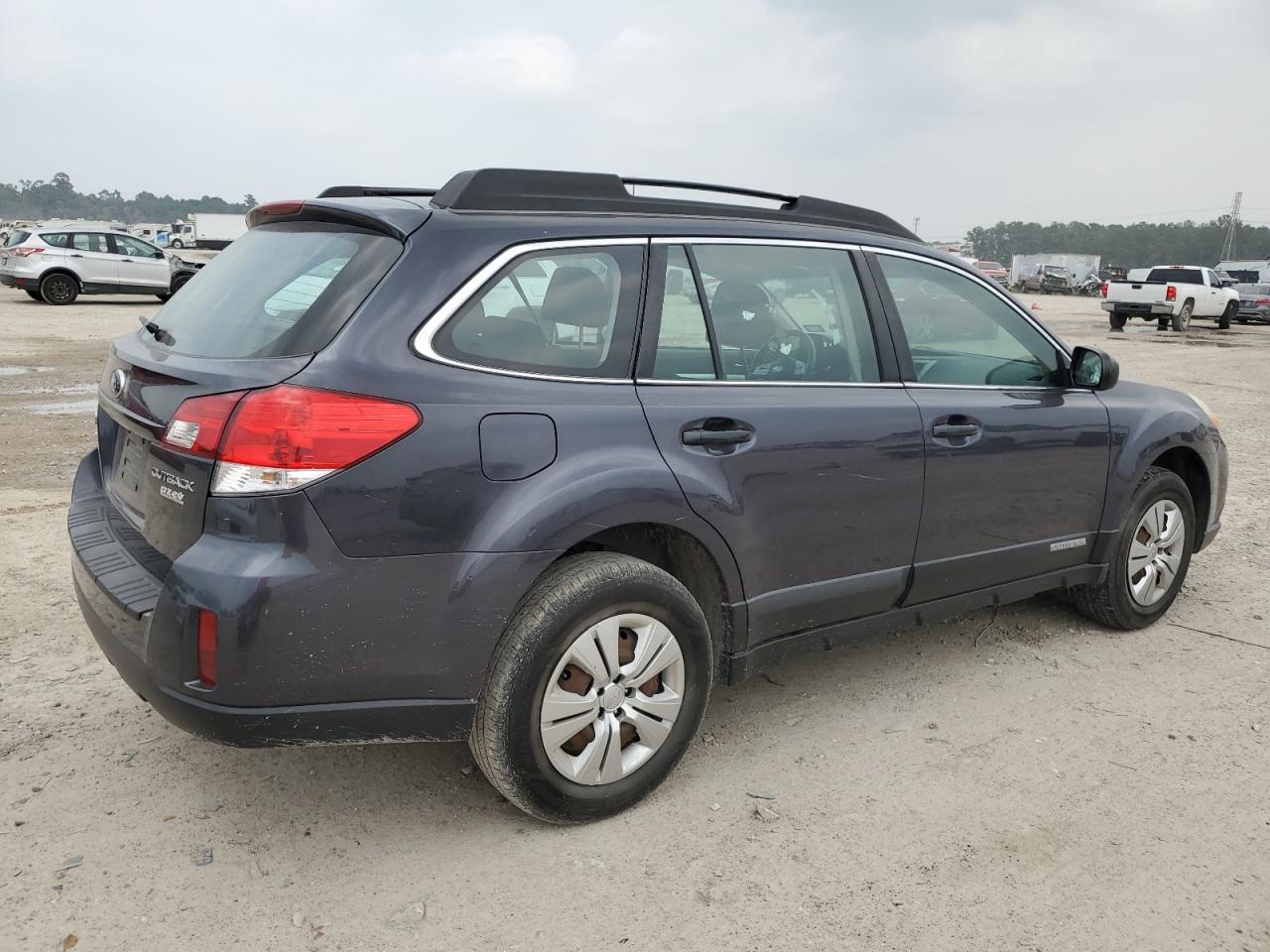 4S4BRCAC8B3311908 2011 Subaru Outback 2.5I