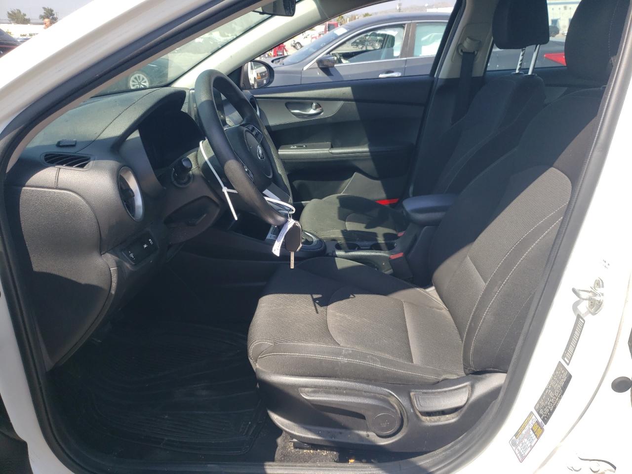 3KPF24AD2ME304022 2021 Kia Forte Fe