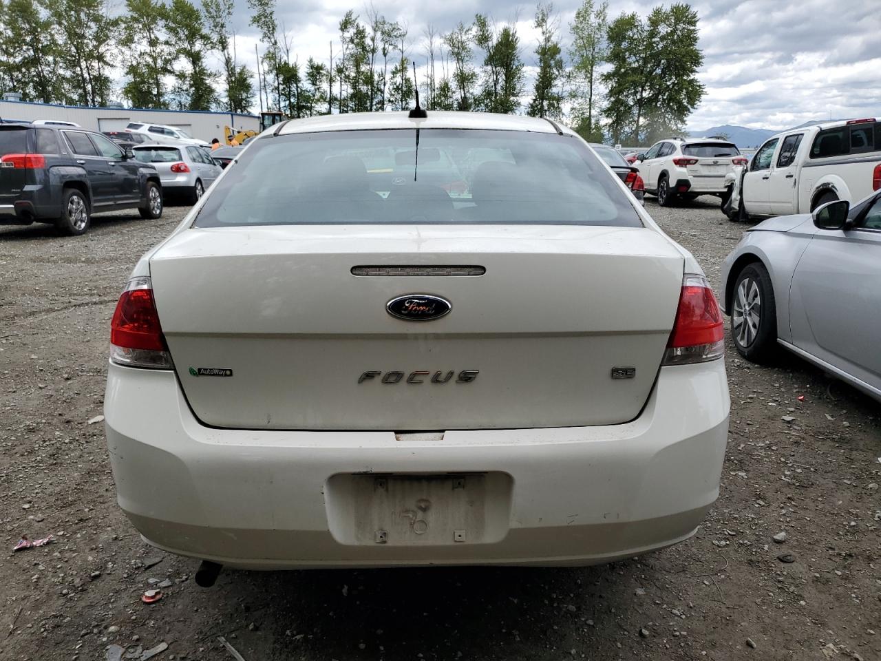 1FAHP3FN5BW124662 2011 Ford Focus Se