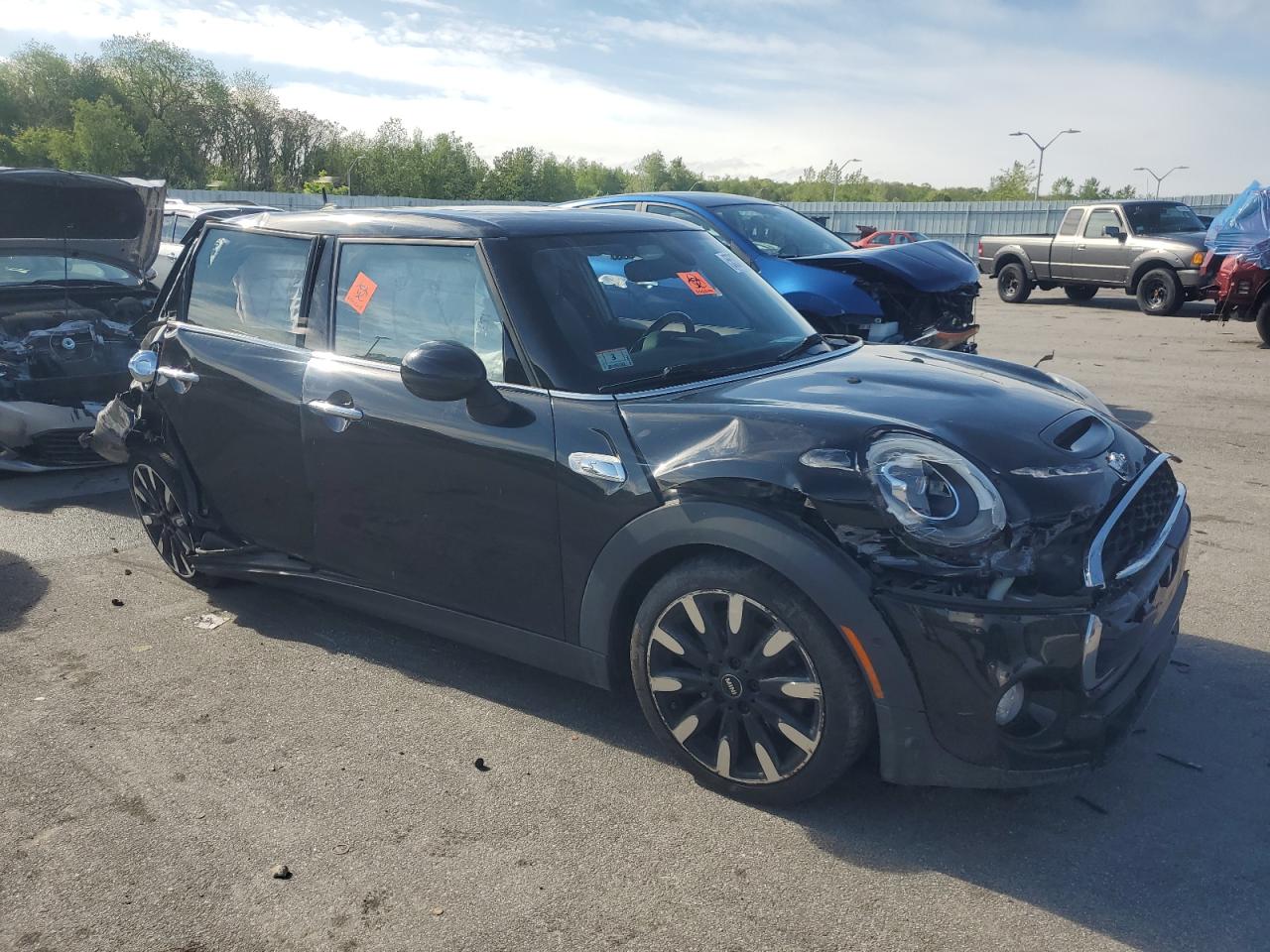 WMWXU3C55J2F49923 2018 Mini Cooper S