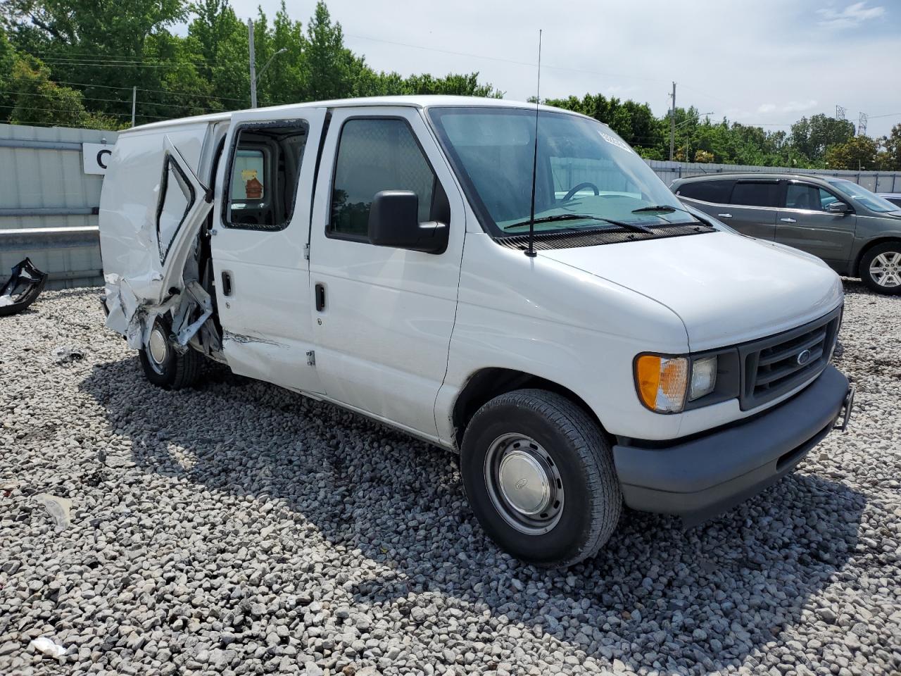 1FTRE142X3HA03519 2003 Ford Econoline E150 Van