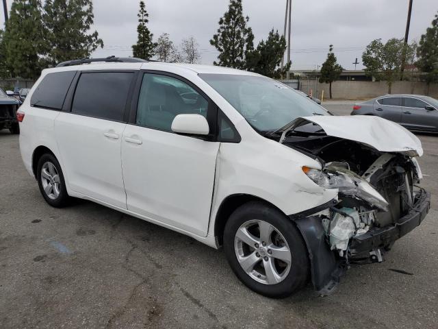 2017 Toyota Sienna Le VIN: 5TDKZ3DCXHS899883 Lot: 56306674