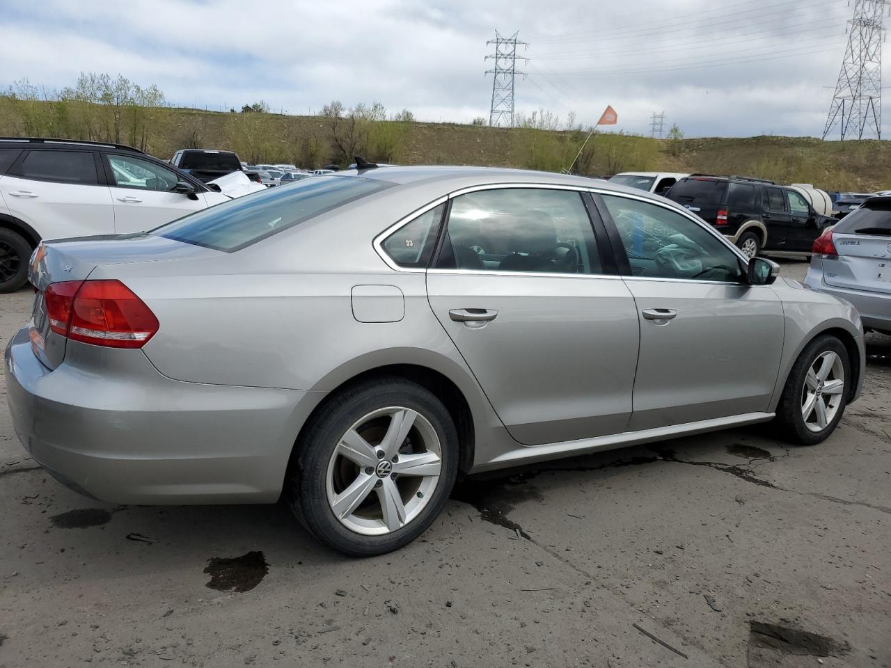 2012 Volkswagen Passat Se vin: 1VWBP7A3XCC056338