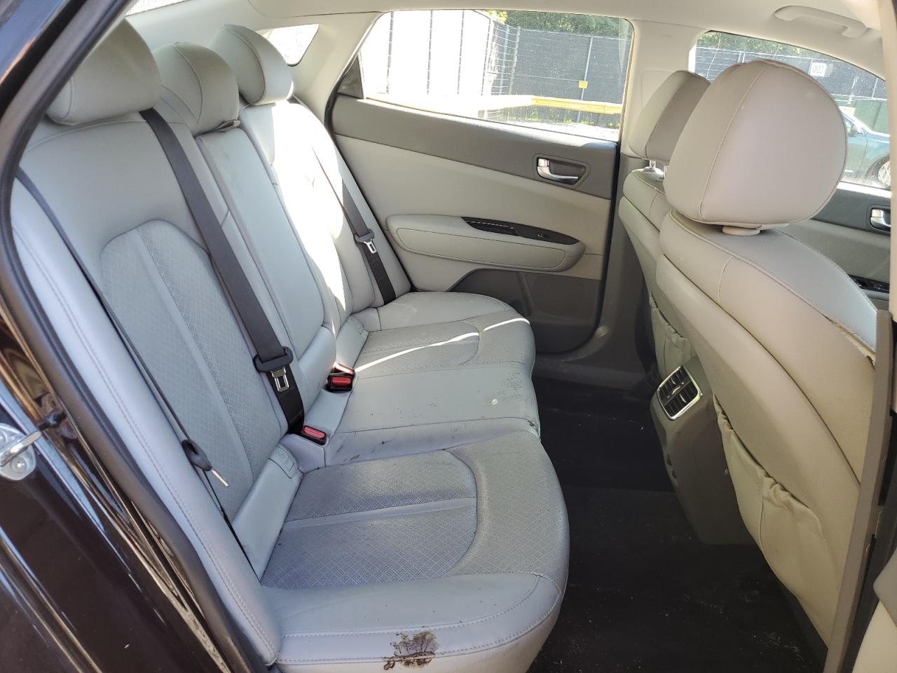 5XXGU4L33JG239526 2018 Kia Optima Ex