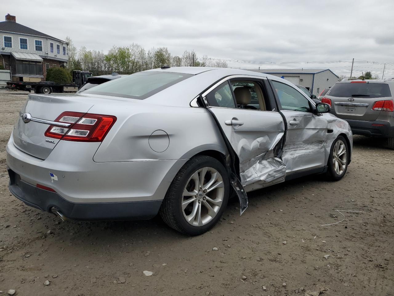 1FAHP2E81DG125486 2013 Ford Taurus Sel