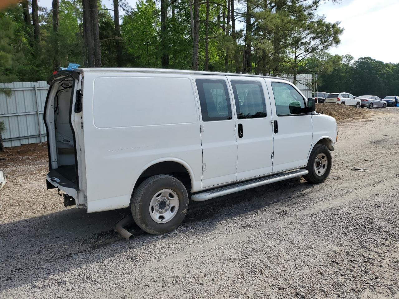 2021 GMC Savana G2500 vin: 1GTW7AF73M1253510