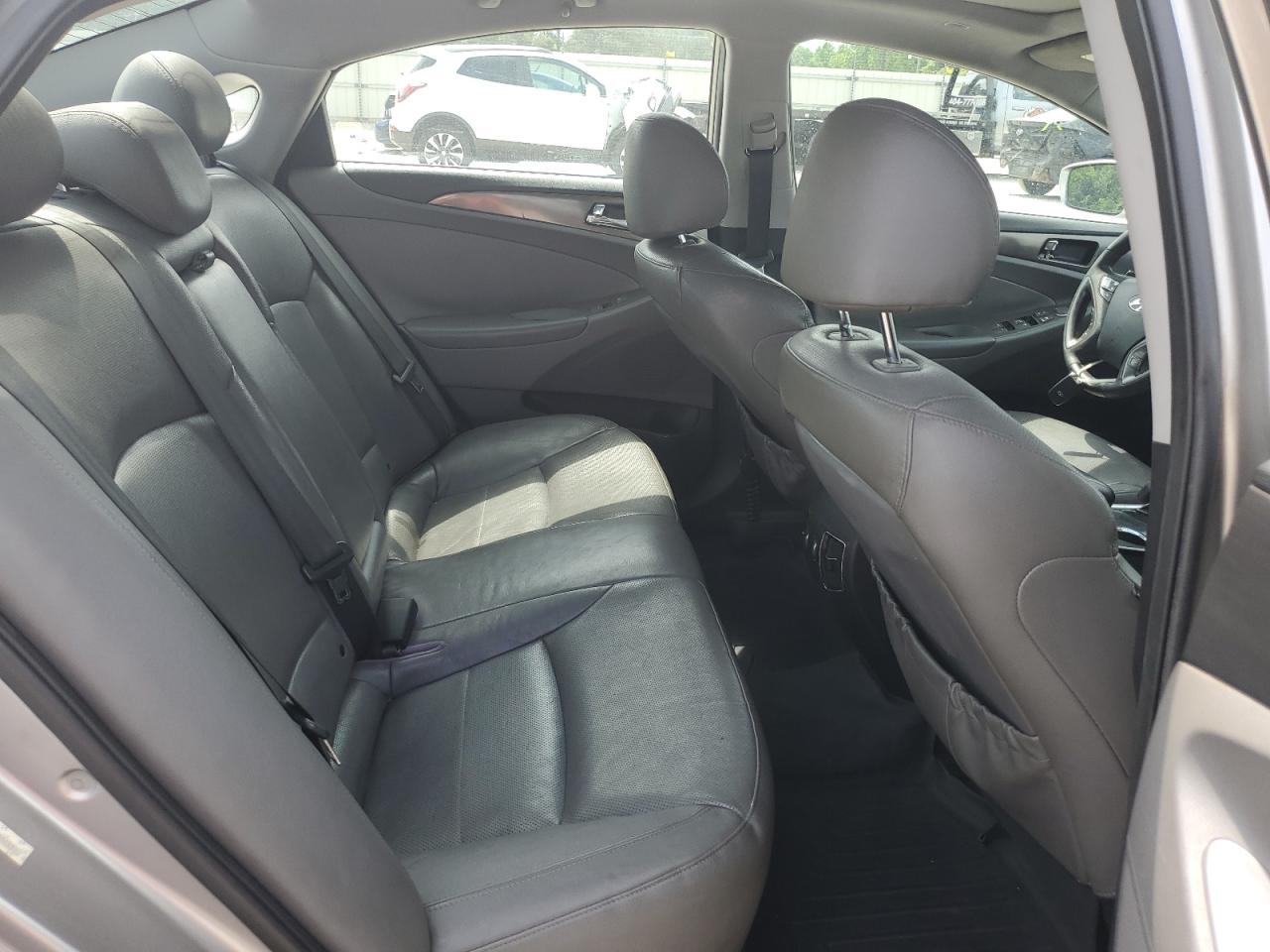 HYUNDAI SONATA HYBRID