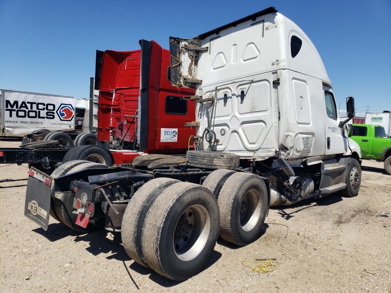 Lot #2940736306 2020 FREIGHTLINER CASCADIA 1