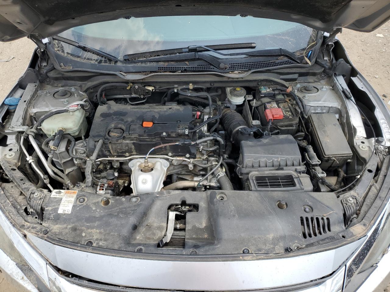 19XFC2F53JE017920 2018 Honda Civic Lx