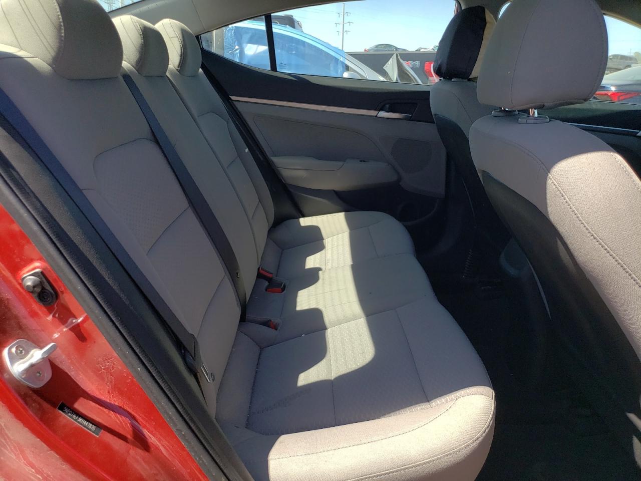 5NPD74LF3KH4478 2019 Hyundai Elantra Se