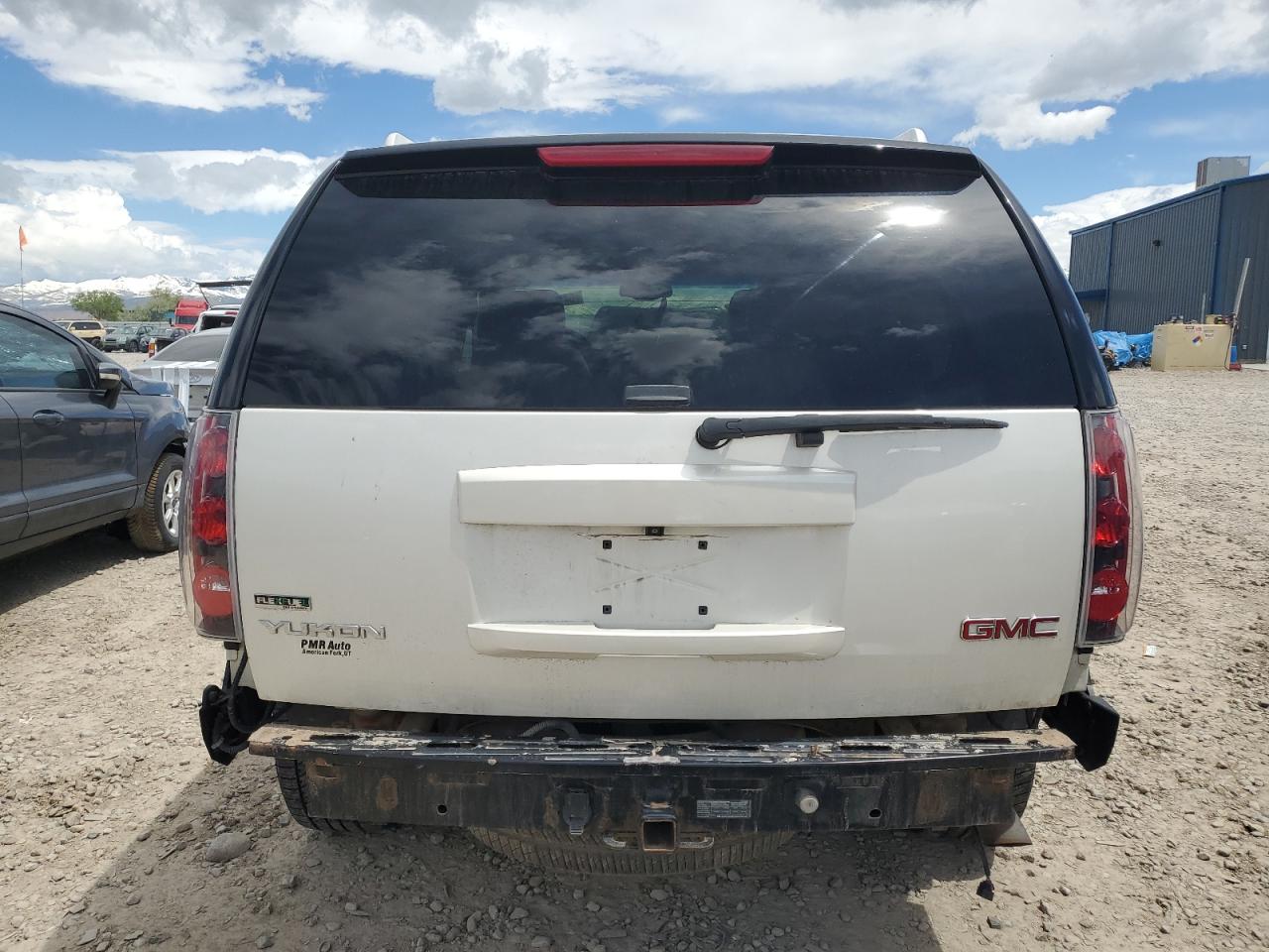 1GKS2EEF9BR131511 2011 GMC Yukon Denali