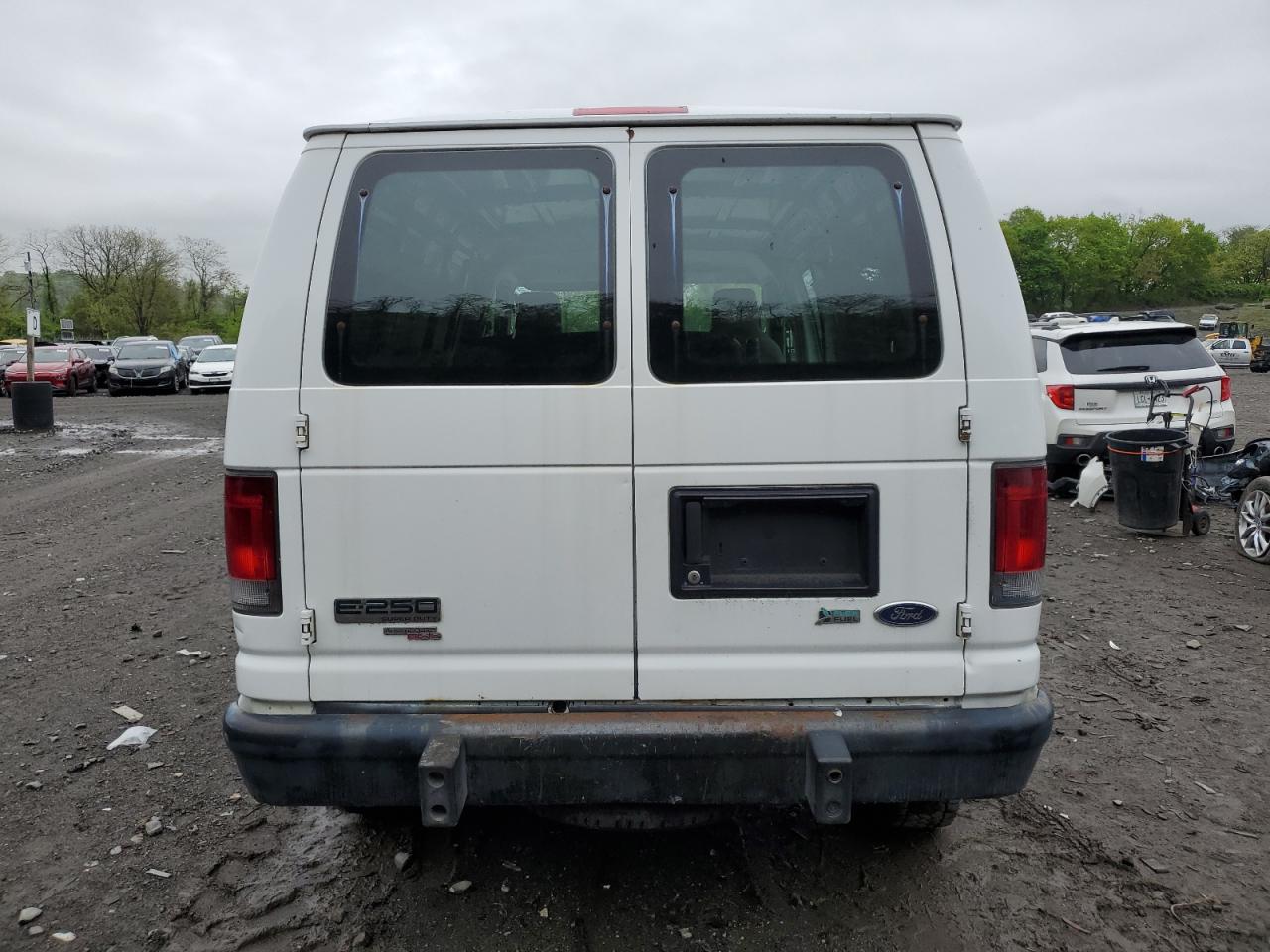 1FTNE2EW5BDA87597 2011 Ford Econoline E250 Van