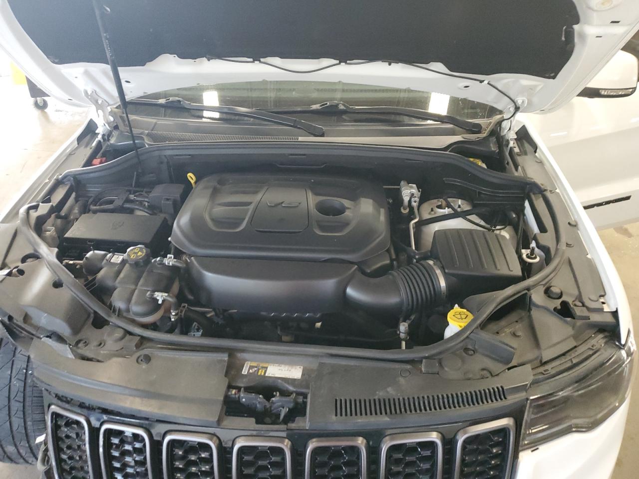 1C4RJFCG8LC290958 2020 Jeep Grand Cherokee Overland