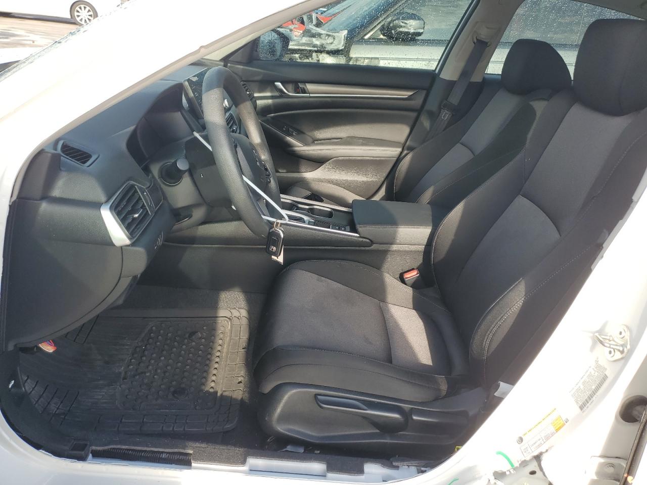 2020 Honda Accord Lx vin: 1HGCV1F13LA115602