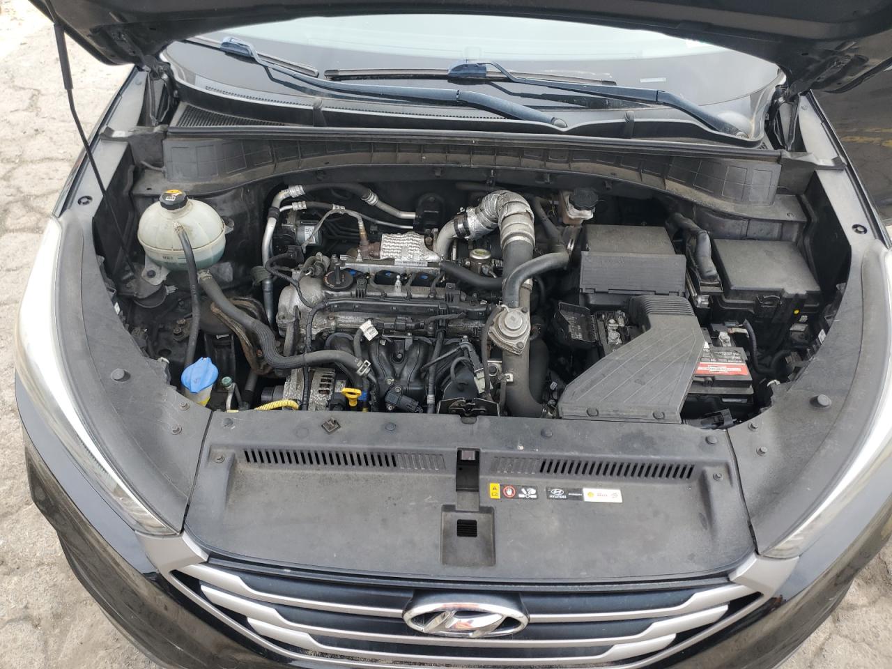 KM8J3CA22HU302144 2017 Hyundai Tucson Limited