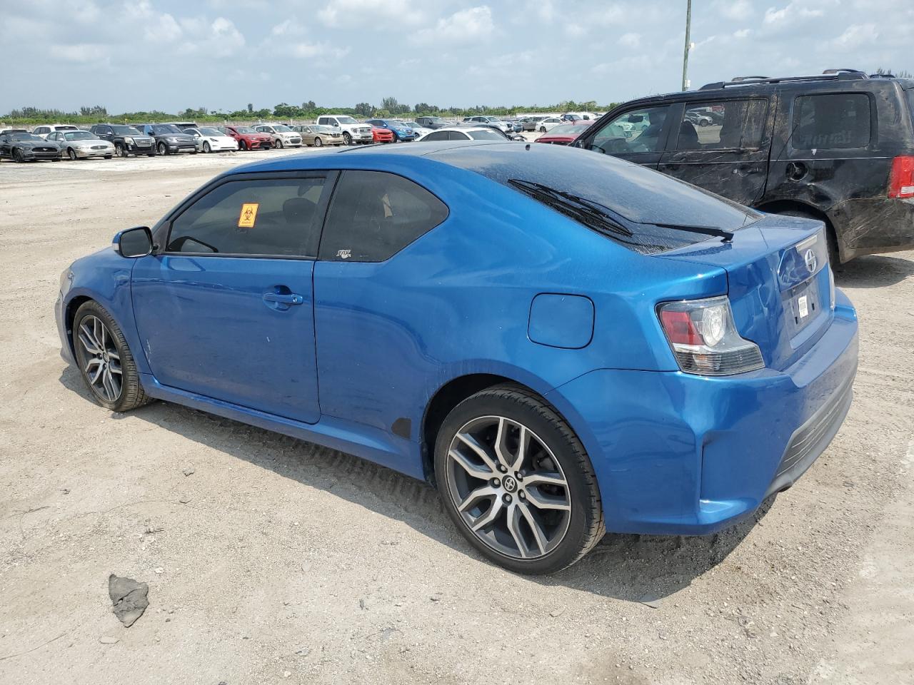 JTKJF5C73GJ021575 2016 Toyota Scion Tc