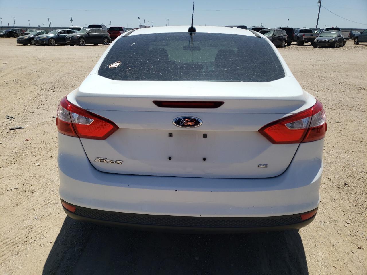 2014 Ford Focus Se vin: 1FADP3F27EL150416