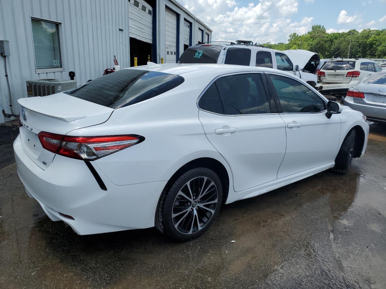 2019 Toyota Camry L vin: 4T1B11HKXKU793462