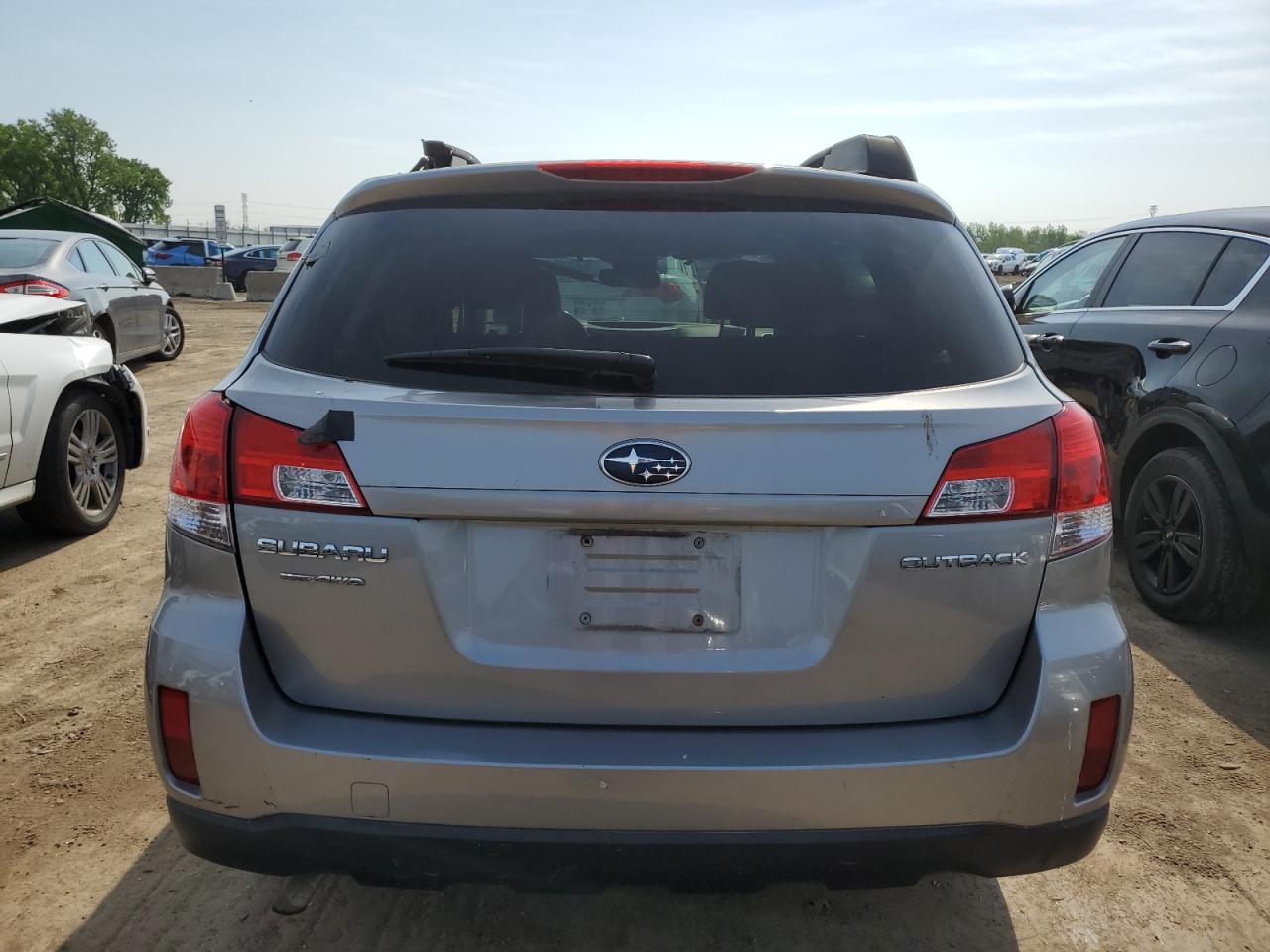 4S4BRCKC0A3368763 2010 Subaru Outback 2.5I Limited