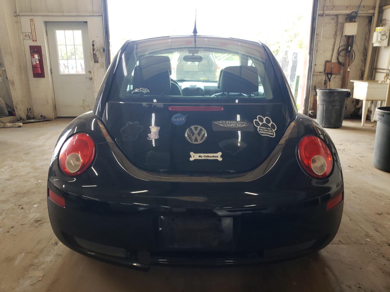 3VWPW3AG0AM035918 2010 Volkswagen New Beetle