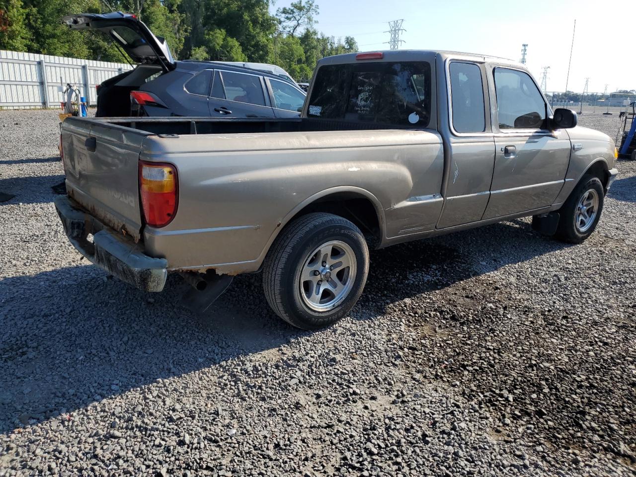 4F4YR46U53TM19417 2003 Mazda B3000 Cab Plus