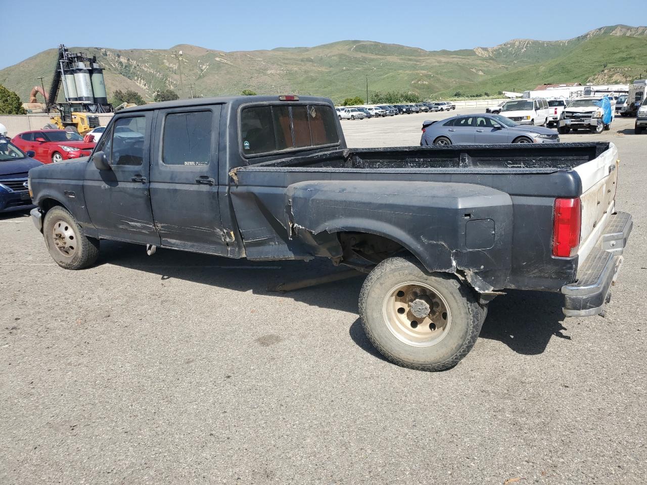 1FTJW35F2TEB31679 1996 Ford F350