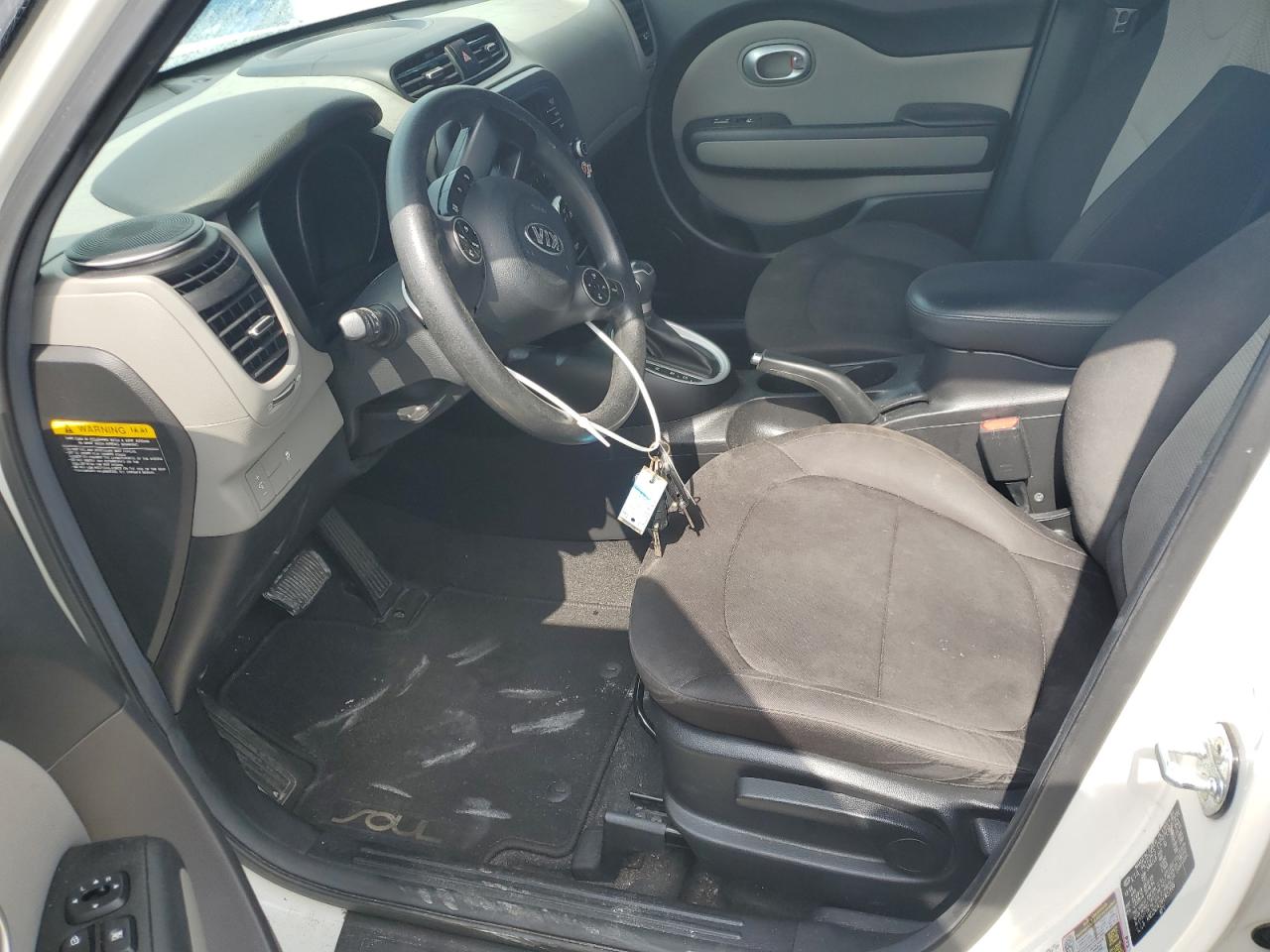 KNDJN2A2XH7457886 2017 Kia Soul