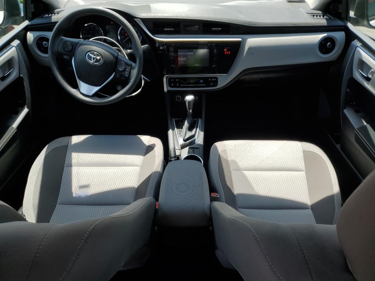 2019 Toyota Corolla L vin: 2T1BURHEXKC228582