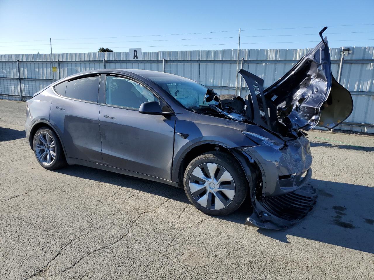 7SAYGDEE4PF966912 2023 Tesla Model Y