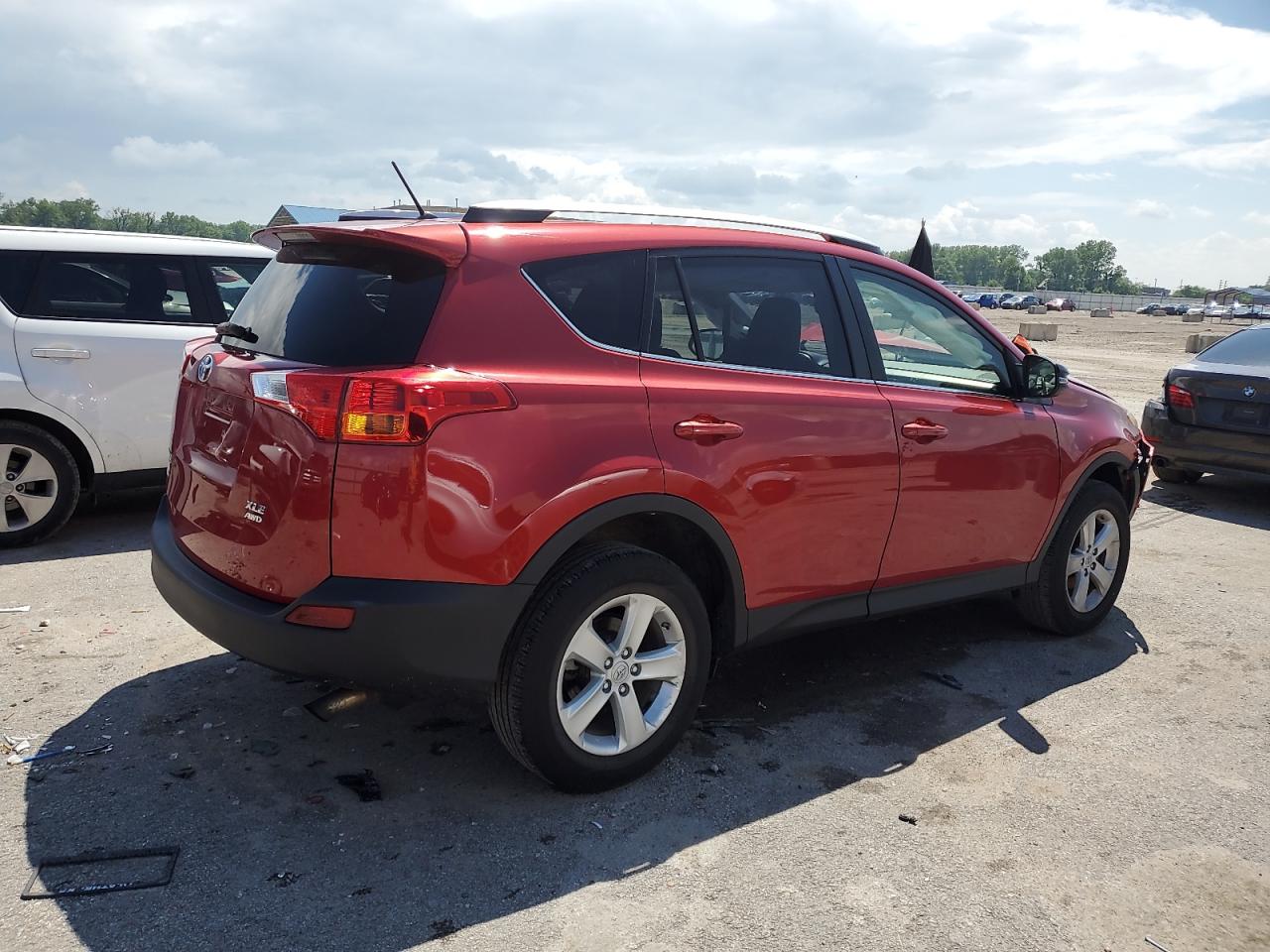 2013 Toyota Rav4 Xle vin: JTMRFREV4DD004291