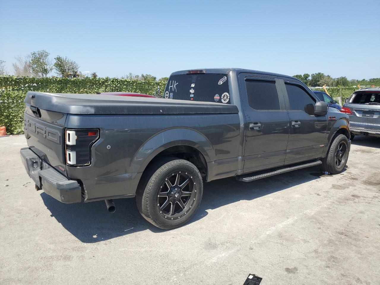 2017 Ford F150 Supercrew vin: 1FTEW1CP7HFC81497