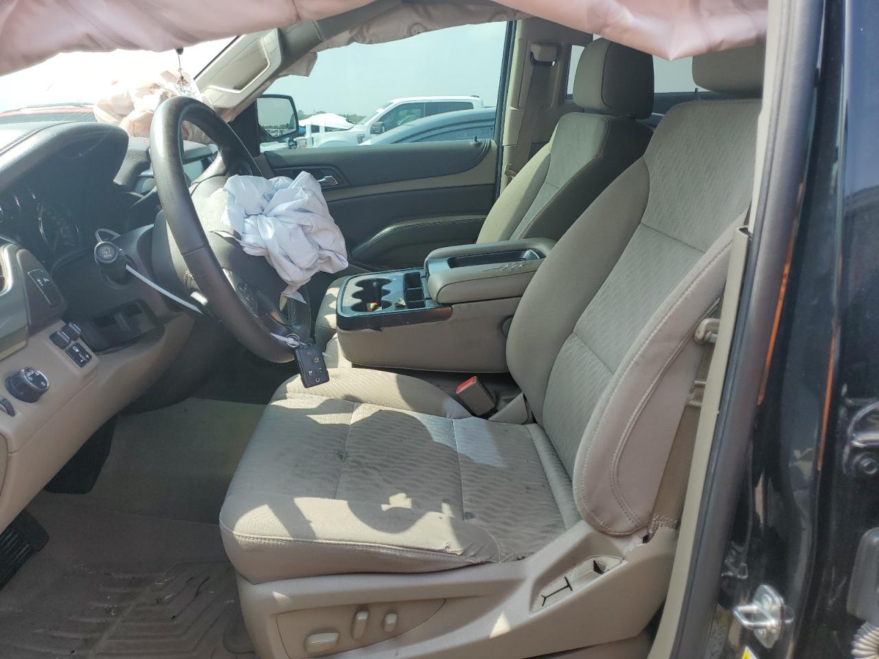 1GNSCAEC1GR300605 2016 Chevrolet Tahoe C1500 Ls