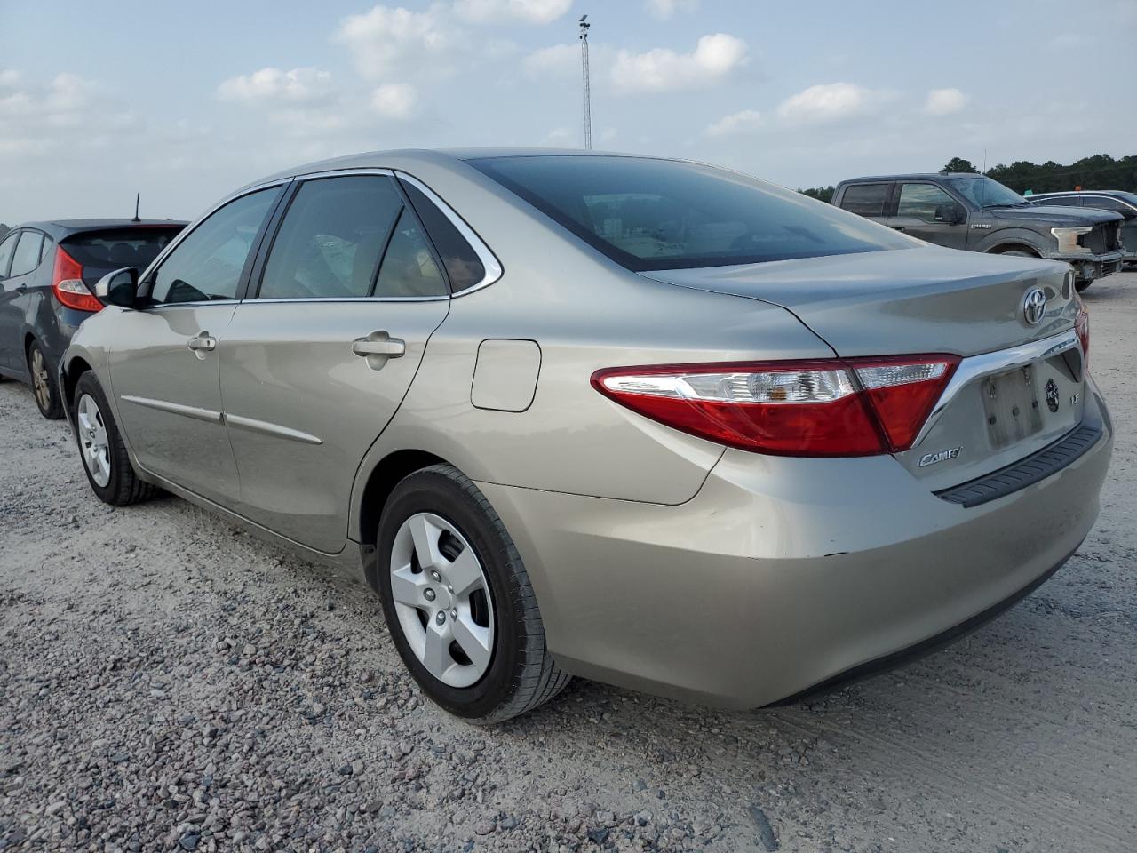 4T1BF1FK3HU666629 2017 Toyota Camry Le