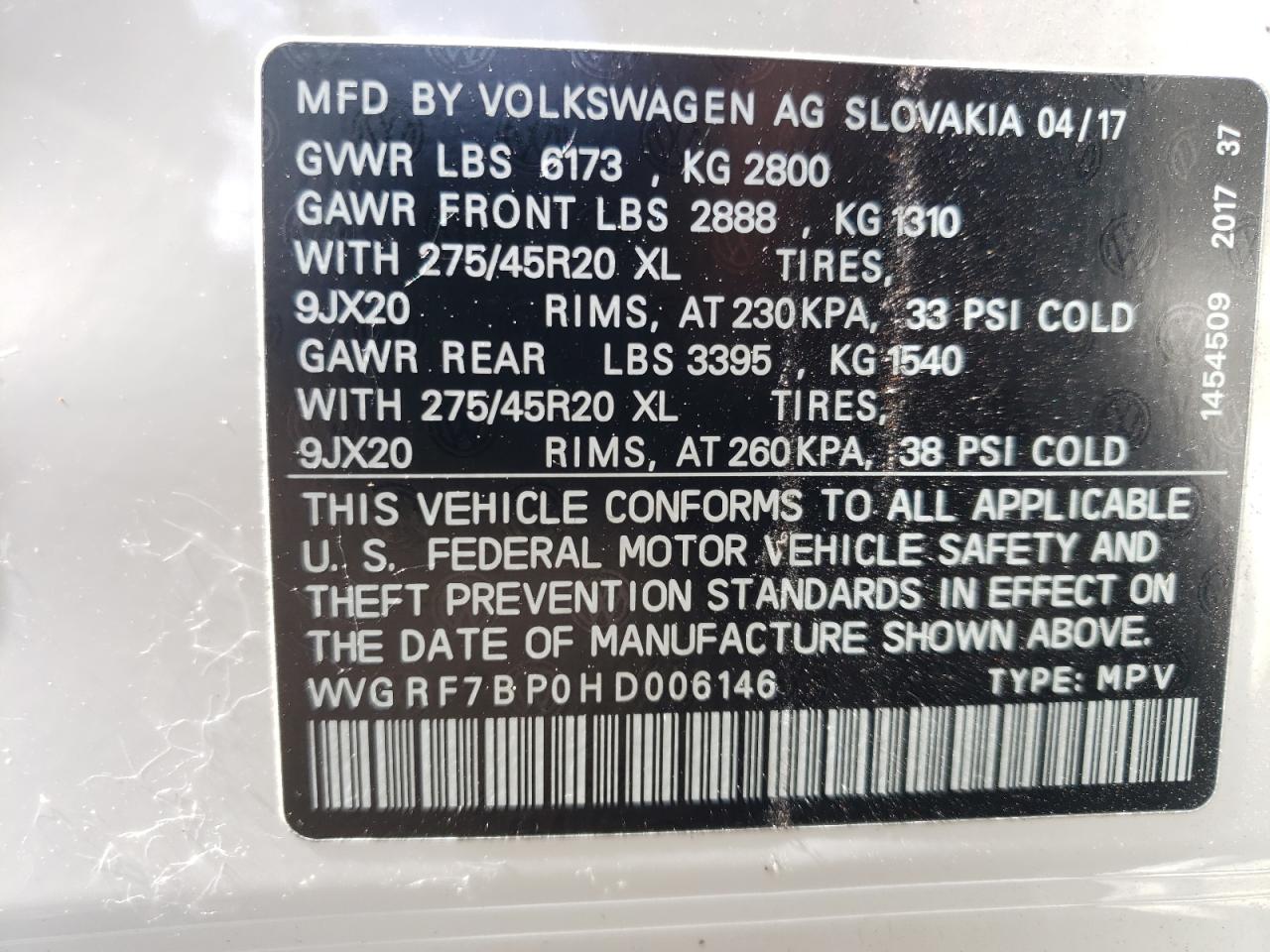 WVGRF7BP0HD006146 2017 Volkswagen Touareg Wolfsburg
