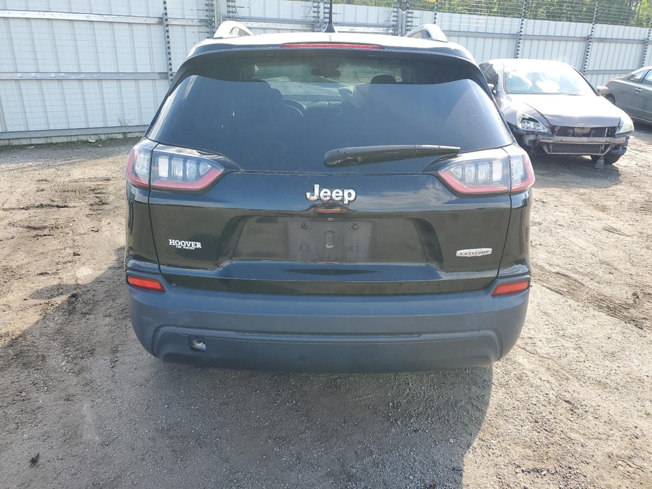 2019 Jeep Cherokee Latitude vin: 1C4PJLCB5KD206369