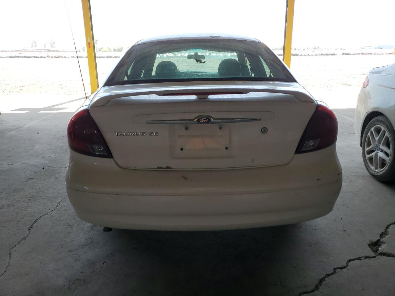 1FAFP53UX3A107076 2003 Ford Taurus Se