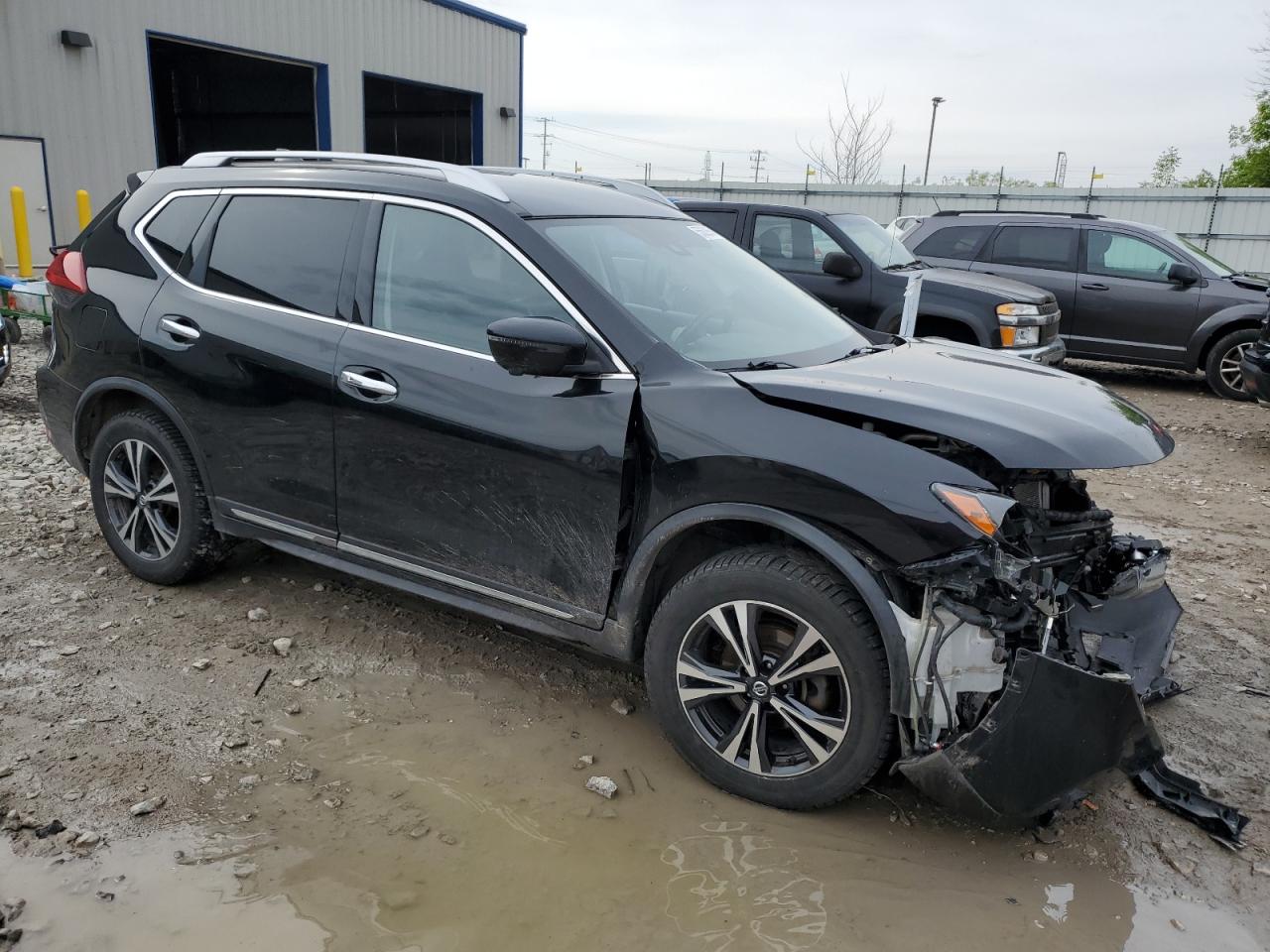 JN8AT2MV8JW315970 2018 Nissan Rogue S