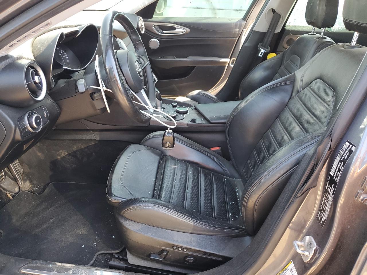 ZARFAEEN6H7529390 2017 Alfa Romeo Giulia Ti Q4