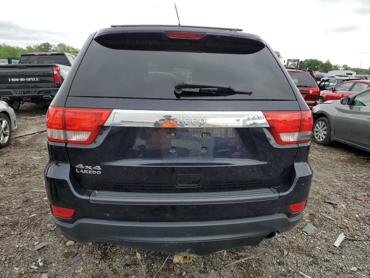 1J4RR4GG6BC587517 2011 Jeep Grand Cherokee Laredo