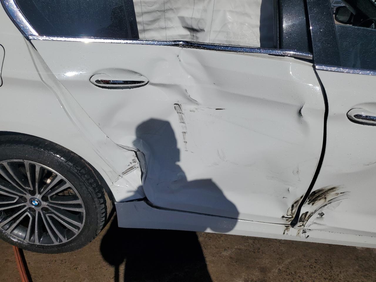 WBAJA9C54JB033356 2018 BMW 530E