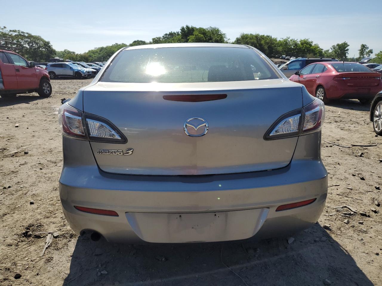 JM1BL1TG9D1744890 2013 Mazda 3 I