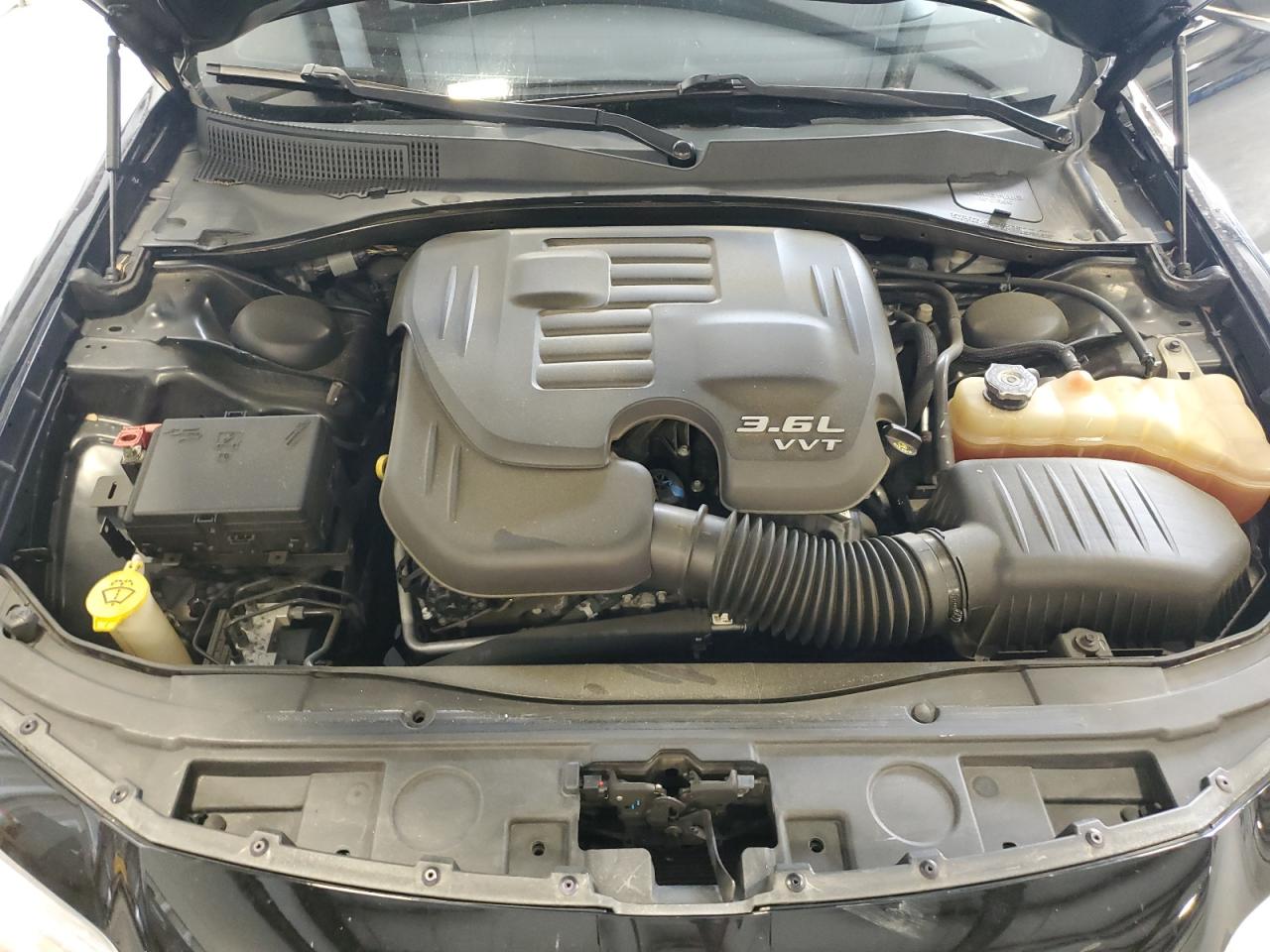 2C3CCAEG8FH921455 2015 Chrysler 300C