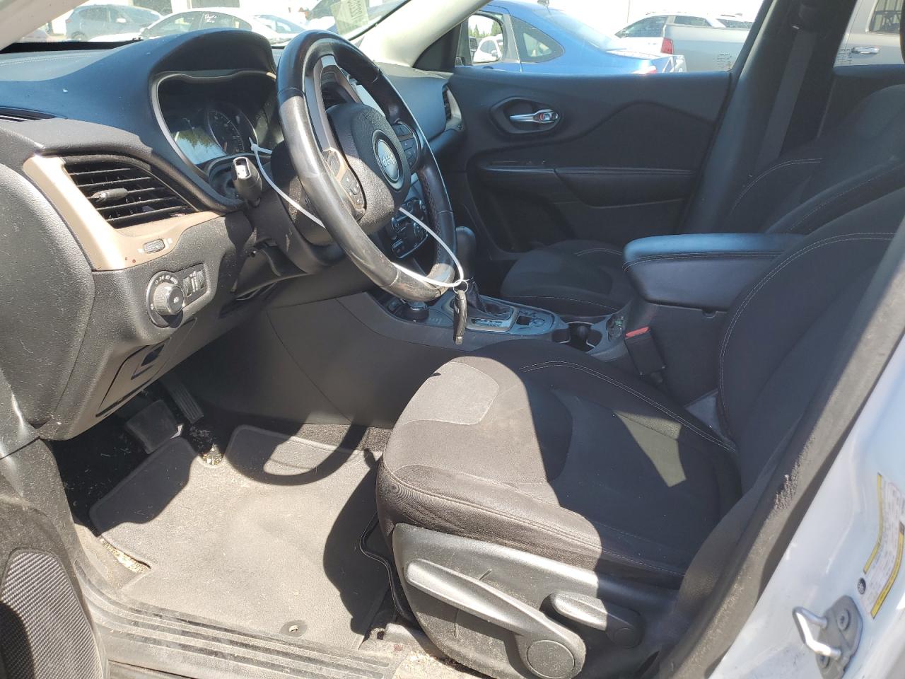 1C4PJMCB7FW744507 2015 Jeep Cherokee Latitude