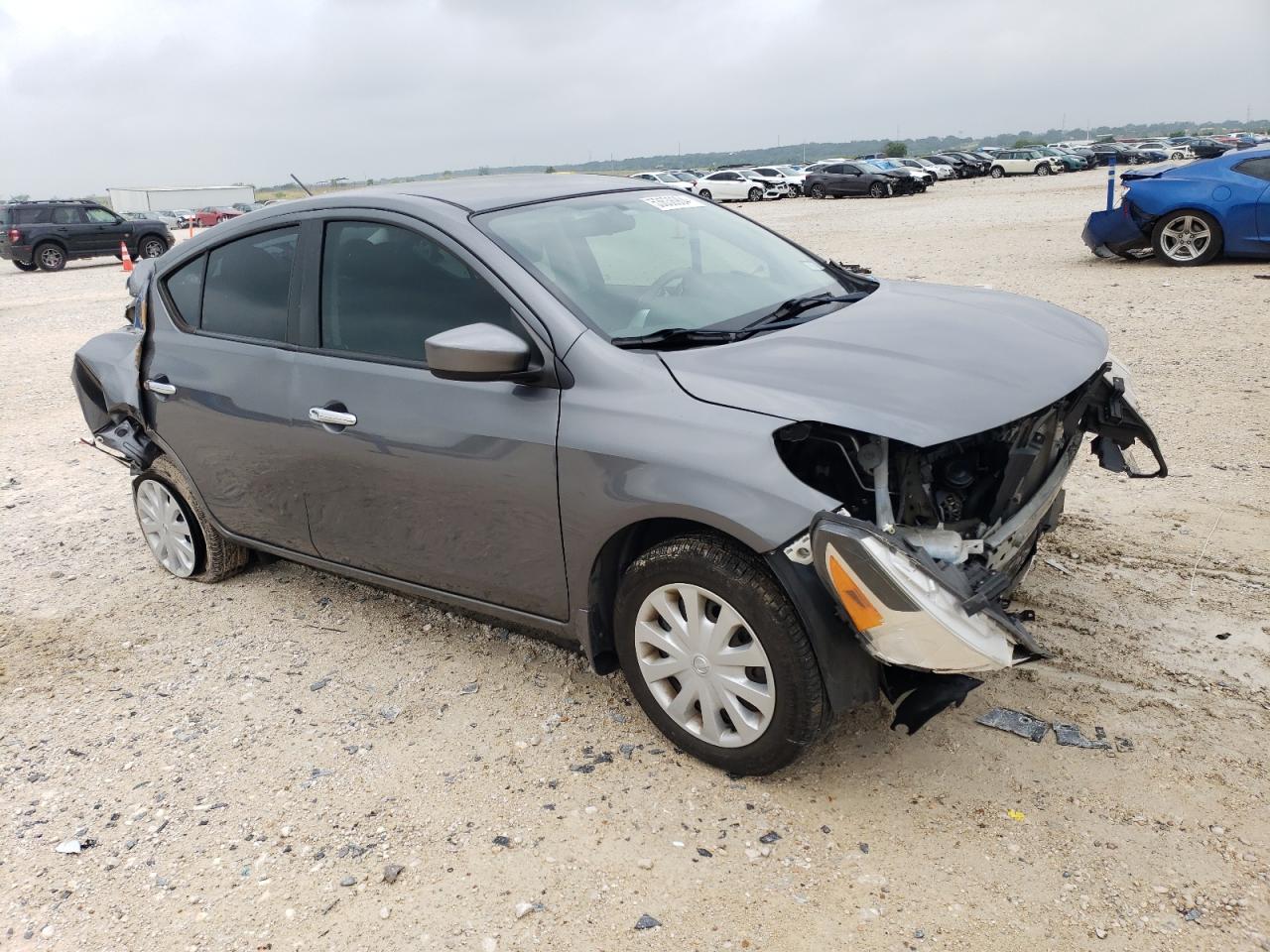 3N1CN7AP3JL883215 2018 Nissan Versa S