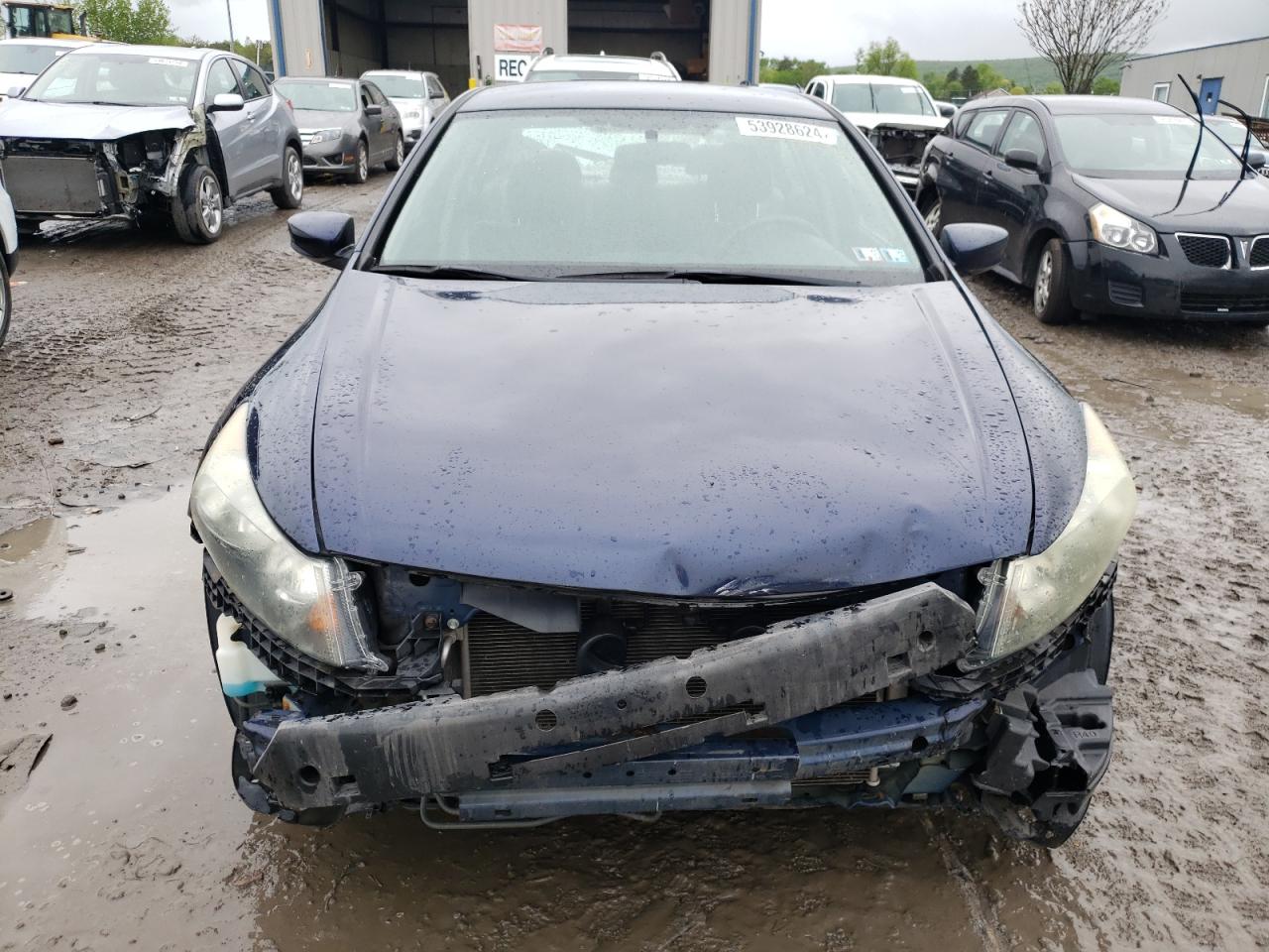 1HGCP2F45BA102004 2011 Honda Accord Lxp