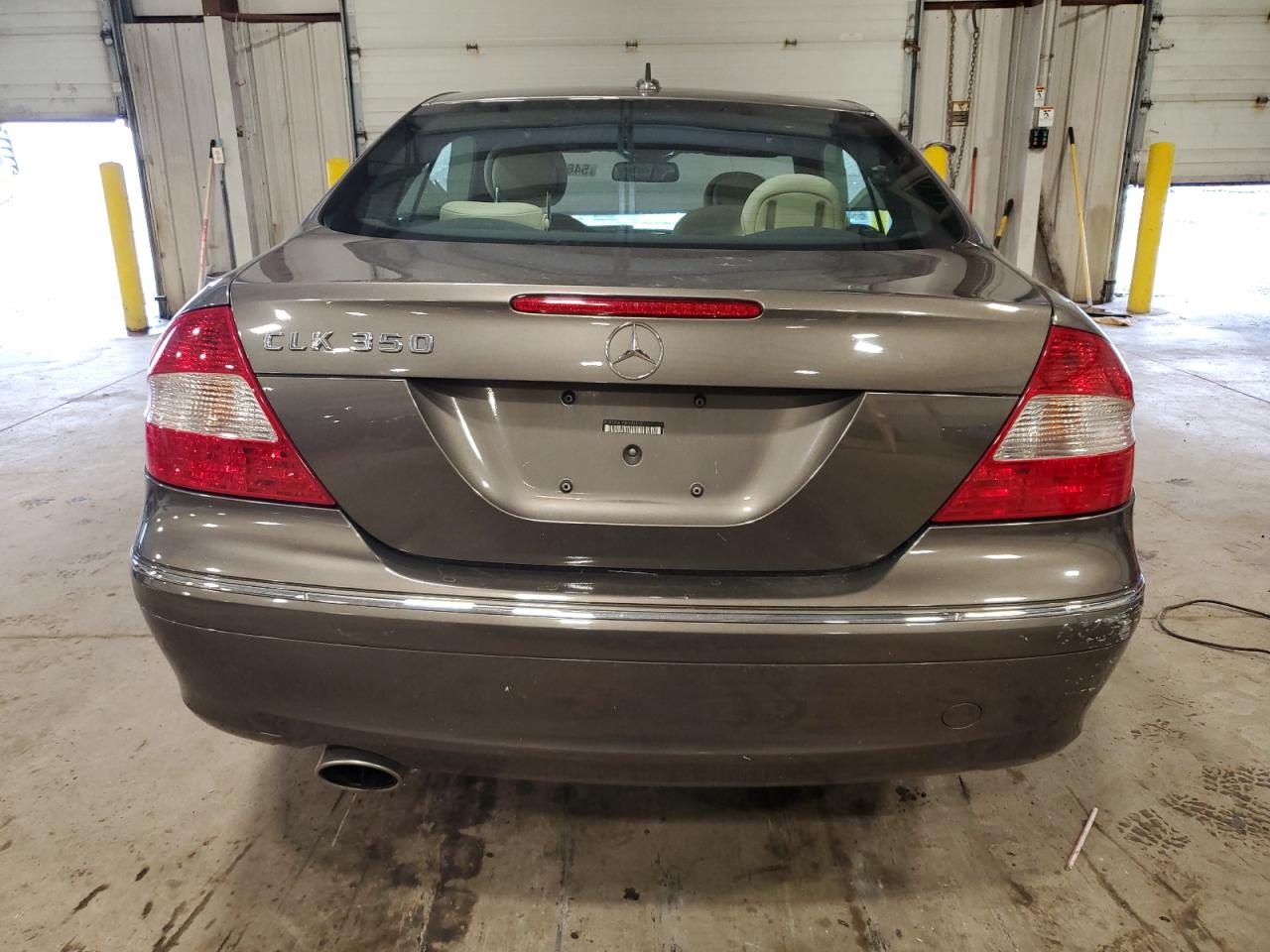 WDBTJ56H78F243915 2008 Mercedes-Benz Clk 350