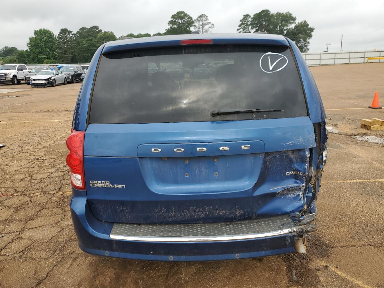 2D4RN5DG8BR697068 2011 Dodge Grand Caravan Crew