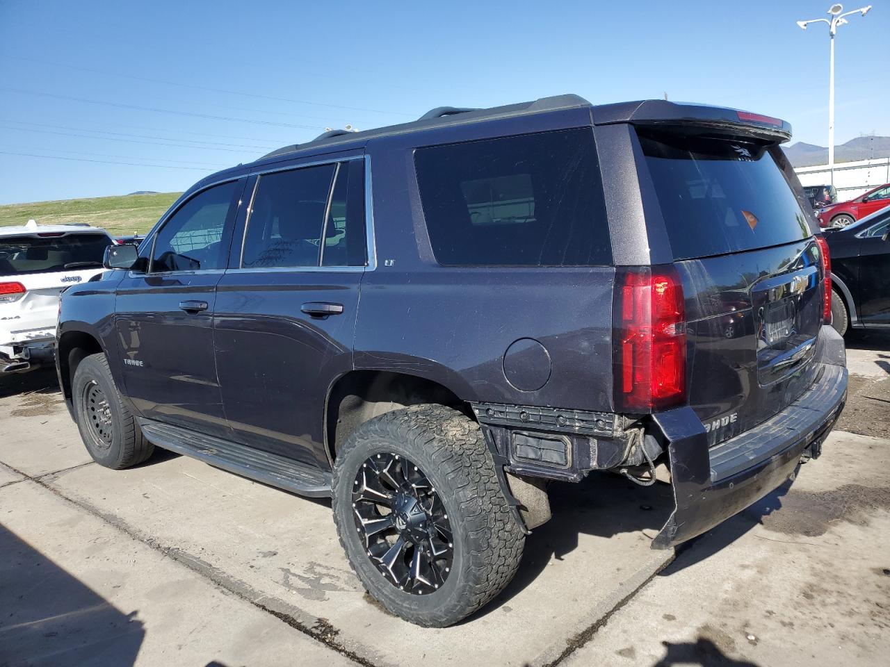 1GNSKBKC6JR335113 2018 Chevrolet Tahoe K1500 Lt