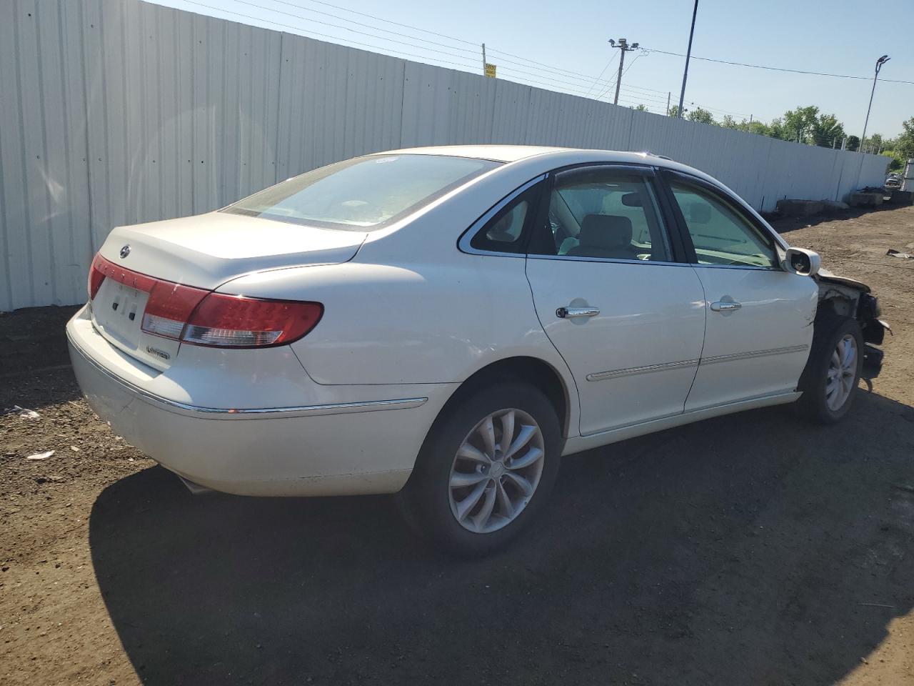 KMHFC46F16A080024 2006 Hyundai Azera Se