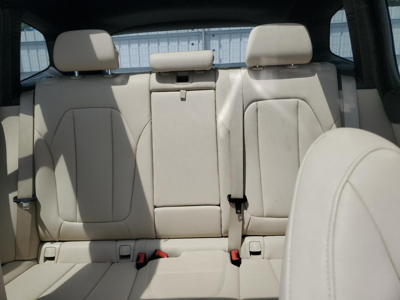 5UXTR7C56KLF27093 2019 BMW X3 Sdrive30I